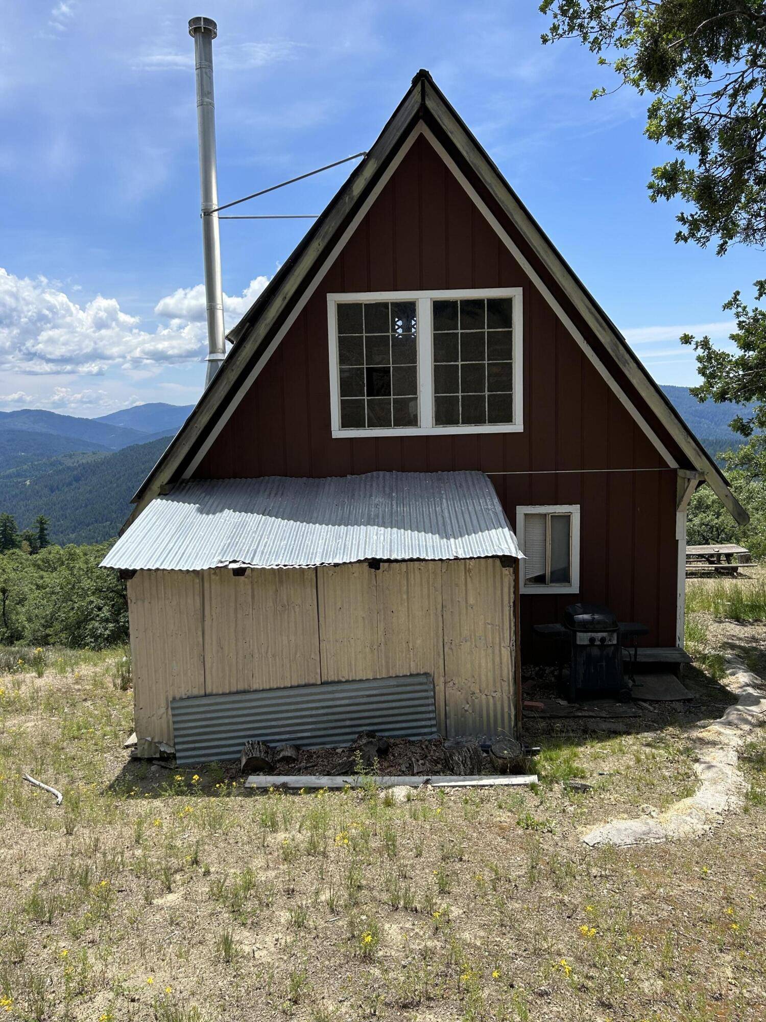 1501 Eight Mile Ridge RD, Mad River, CA 95552