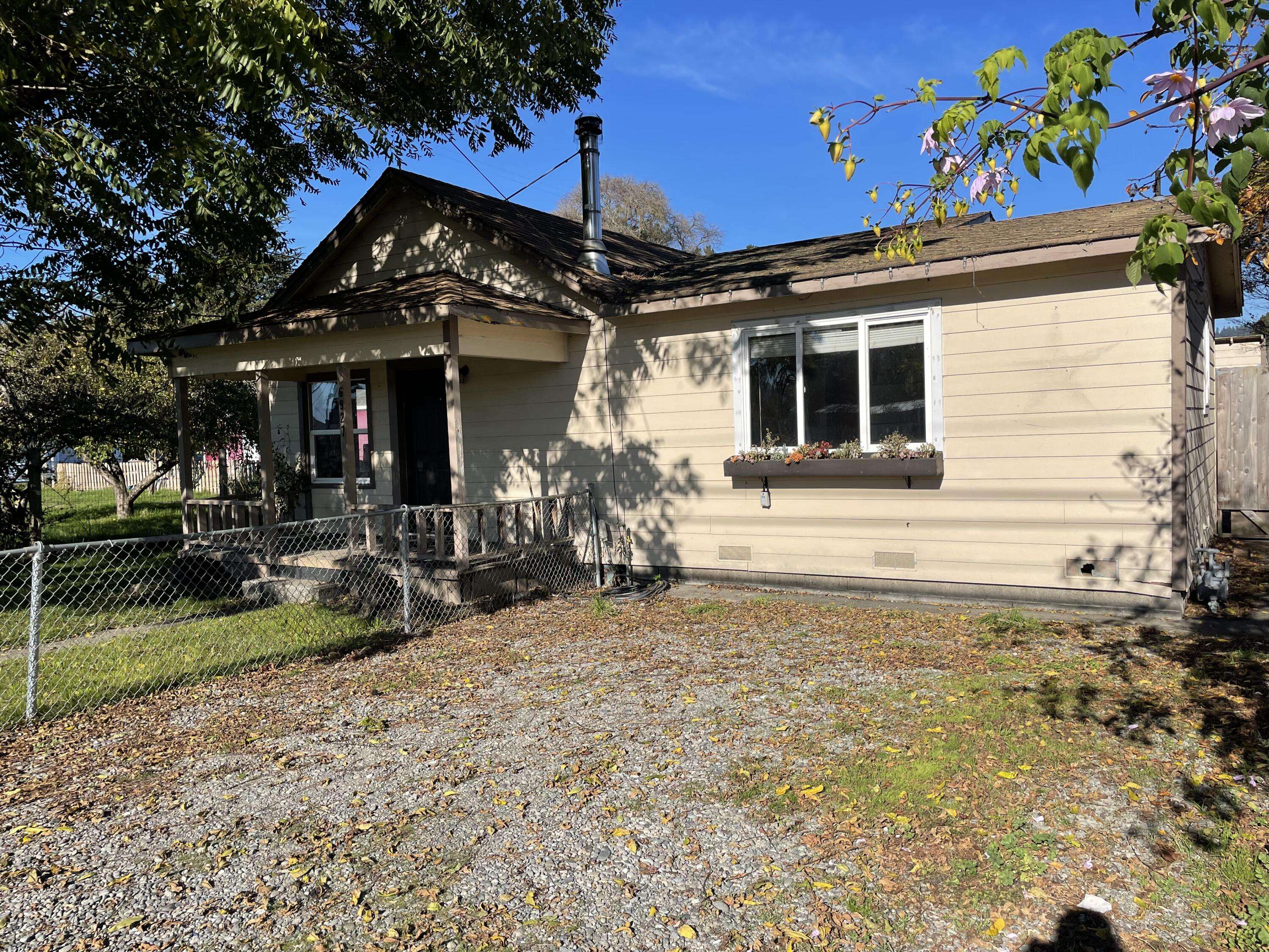 6927 Rohnerville RD, Hydesville, CA 95547