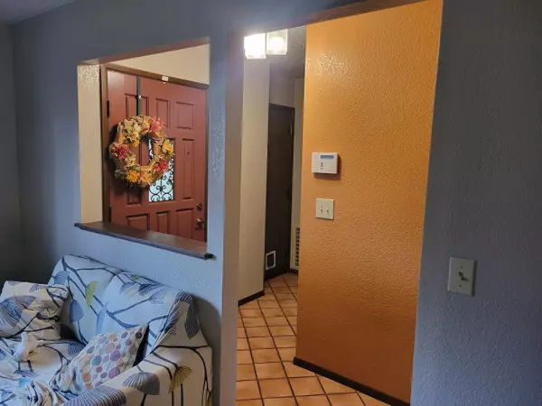 Cutten, CA 95503,6064 Nelson LN