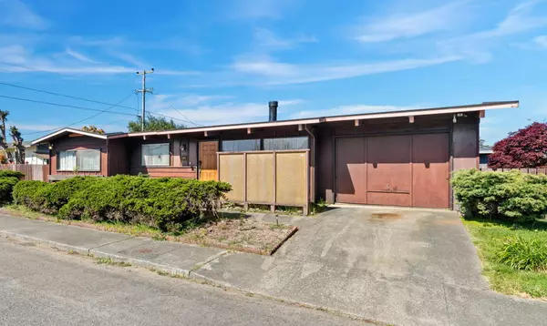 2542 Alder LN, Mckinleyville, CA 95519