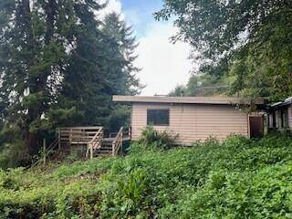 202 River View LN, Orick, CA 95555