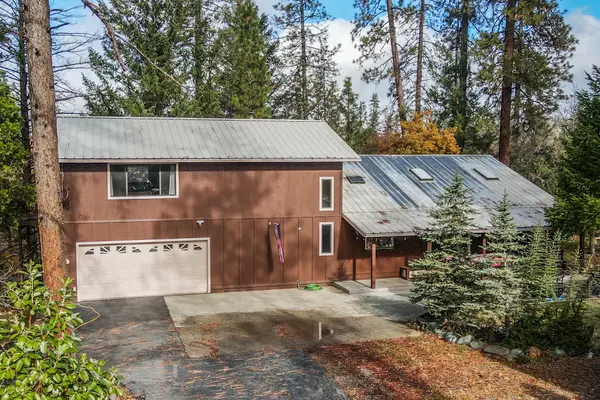 120 Ponderosa LN, Weaverville, CA 96093