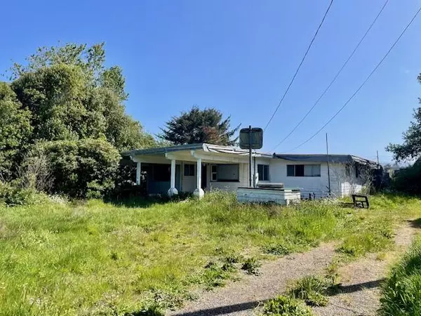 1685 Ocean DR, Mckinleyville, CA 95519