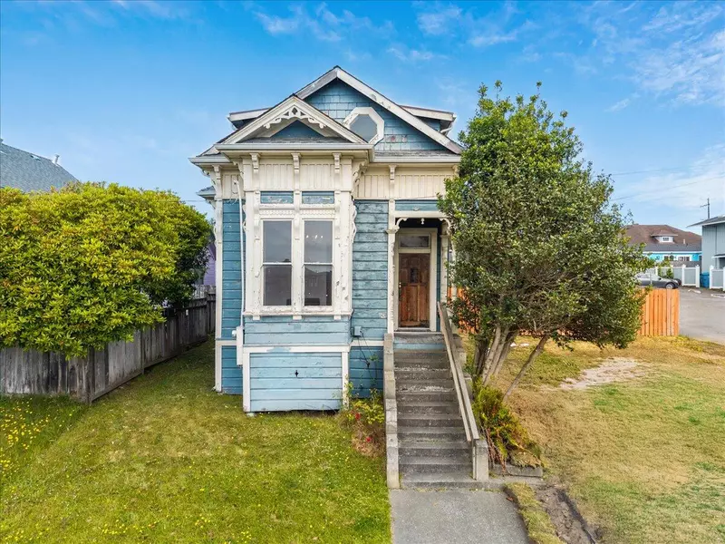 1313 B ST, Eureka, CA 95501