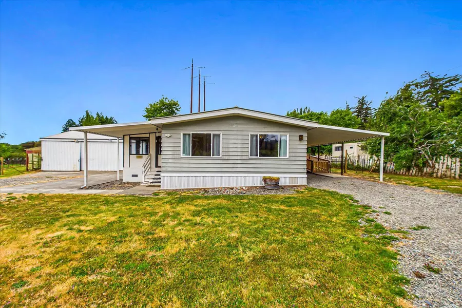 1194 Freshwater RD, Eureka, CA 95503