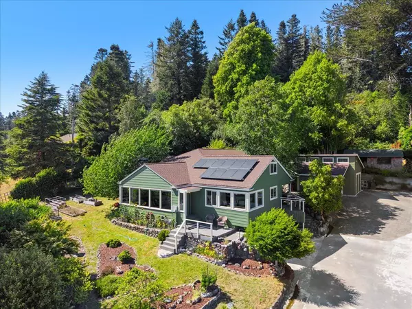 1042 6th ST, Fortuna, CA 95540