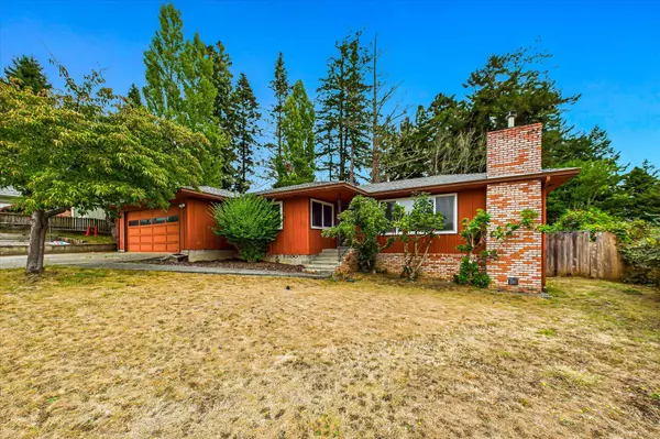 1165 Vista DR, Fortuna, CA 95540