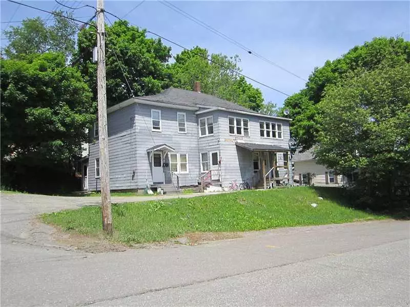 43 Oak ST, Millinocket, ME 04462