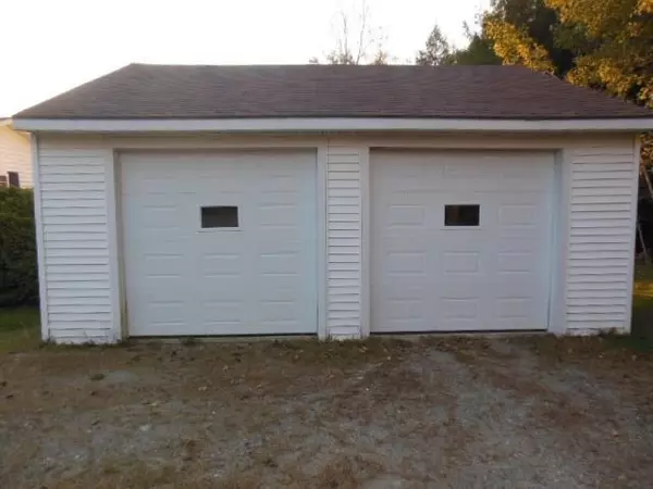 Greenbush, ME 04418,832 Spring Bridge RD