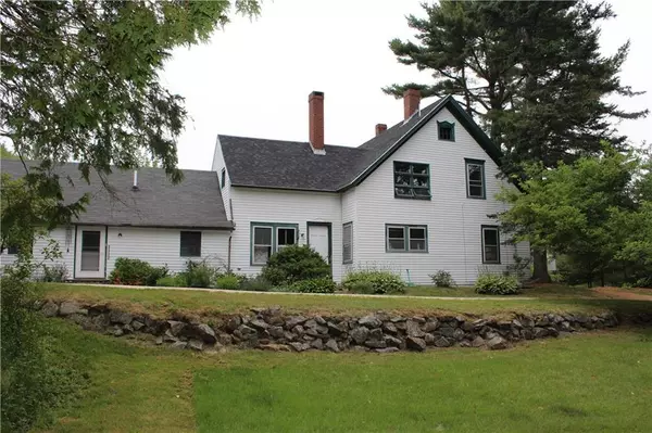 Blue Hill, ME 04614,419 South Street Route