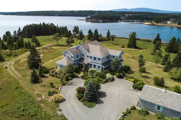 Winter Harbor, ME 04693,158 Sargent ST