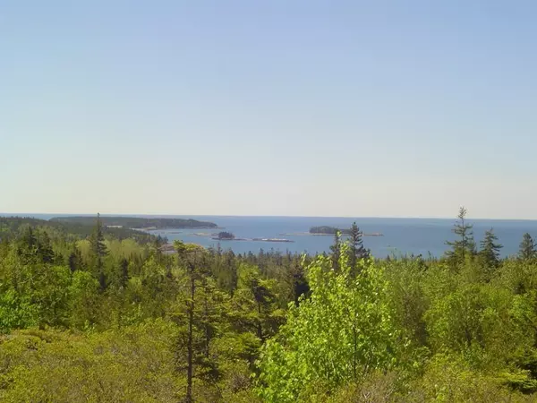 5 Bluffs of Winter Harbor RD, Winter Harbor, ME 04693