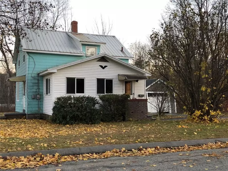 27 Front ST, Rumford, ME 04276