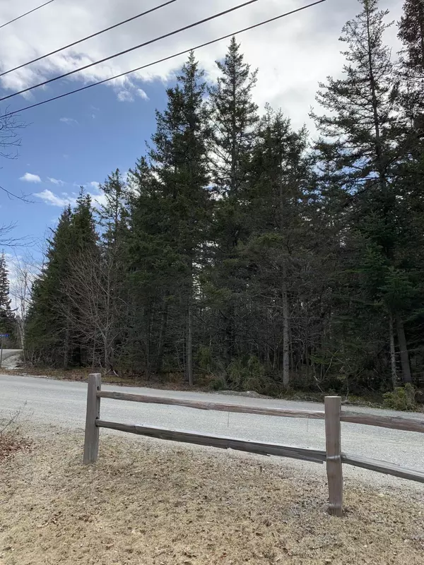 Tremont, ME 04653,000 Bass Harbor Woods RD