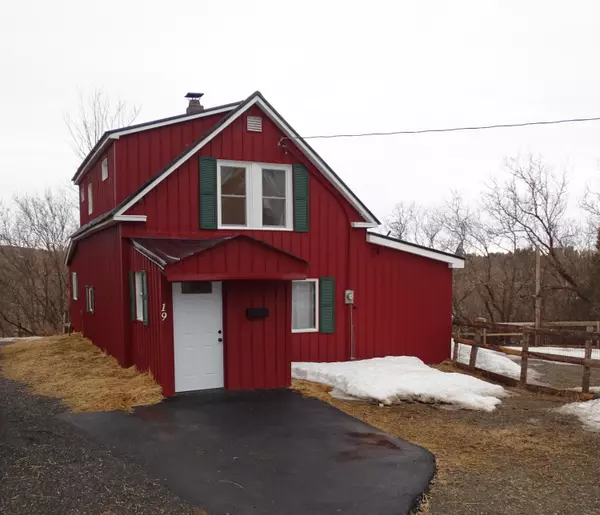 19 Decker ST, Fort Fairfield, ME 04742