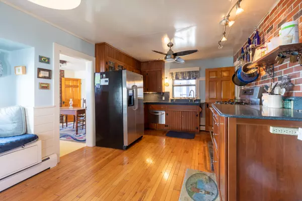 Castine, ME 04421,86 Water Street ST