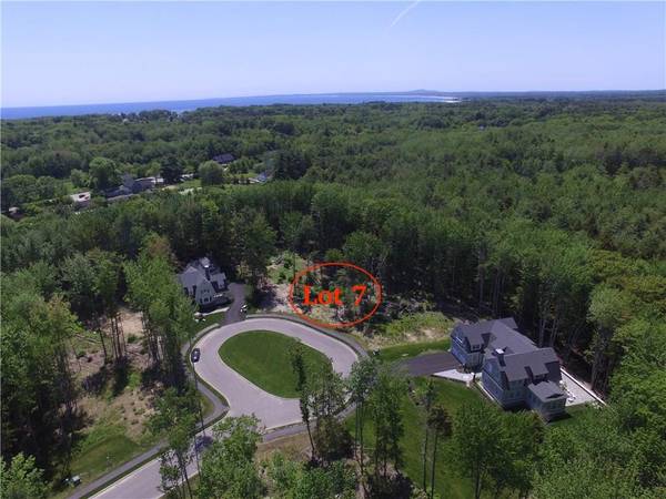 16 Commodore's WAY, Kennebunk, ME 04043