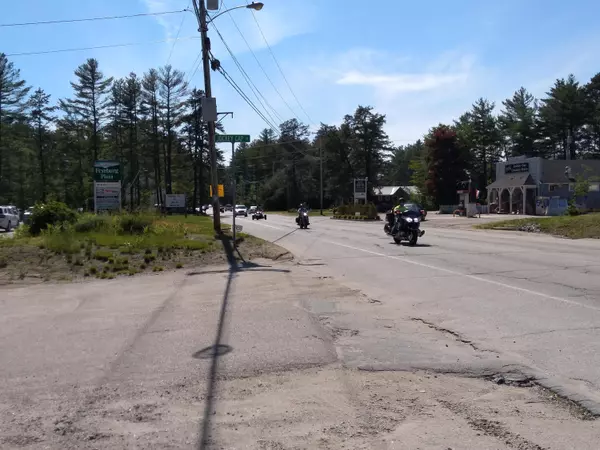 Fryeburg, ME 04037,2 Jockey Cap LN
