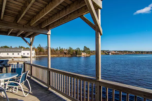 255 Main Street, Winter Harbor, ME 04693