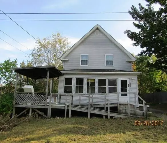 14 Gould ST, Milo, ME 04463