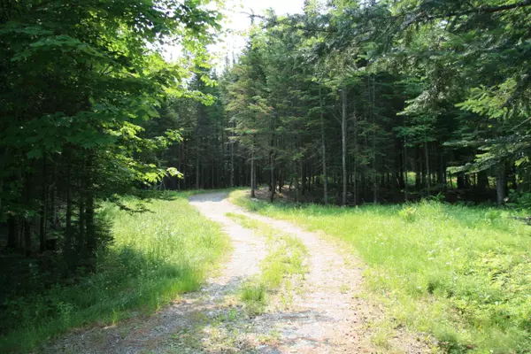 00 Blaine AVE, Willimantic, ME 04443