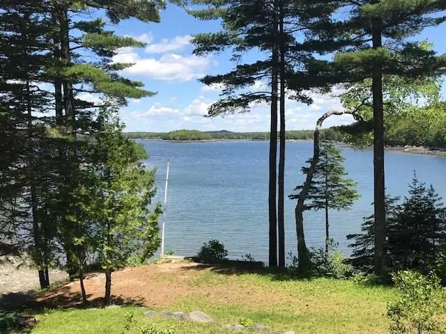 187 Cape Rosier RD, Brooksville, ME 04642