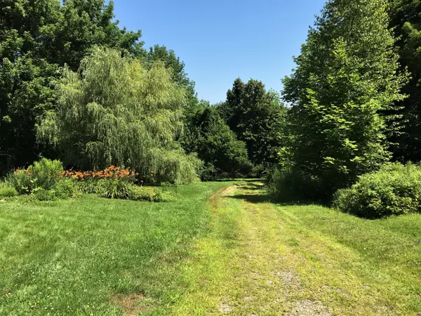 1045 Atlantic HWY, Northport, ME 04849