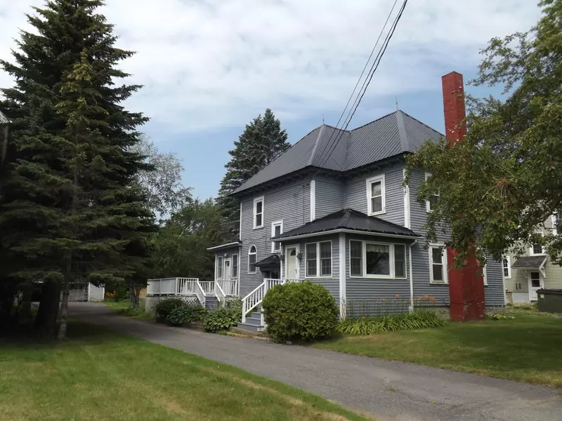 18 Glenn ST, Caribou, ME 04736