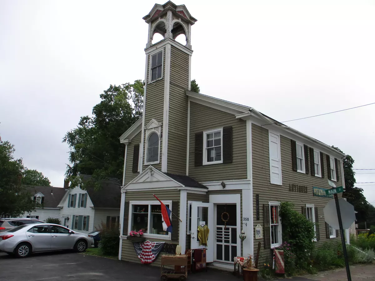 Thomaston, ME 04861,350 Main ST