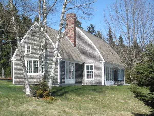 20 Dam RD, North Haven, ME 04853