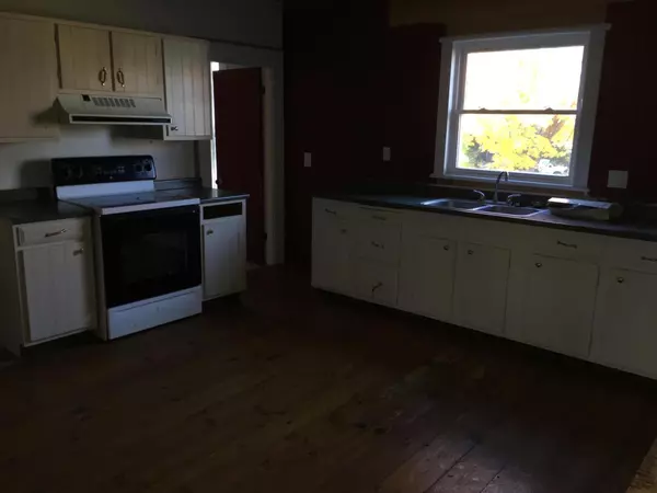 Guilford, ME 04443,27 S Main ST