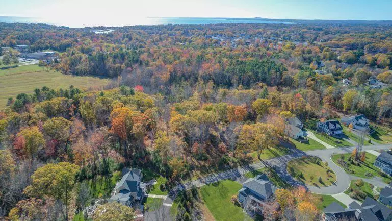 Kennebunkport, ME 04046,21 Reid LN