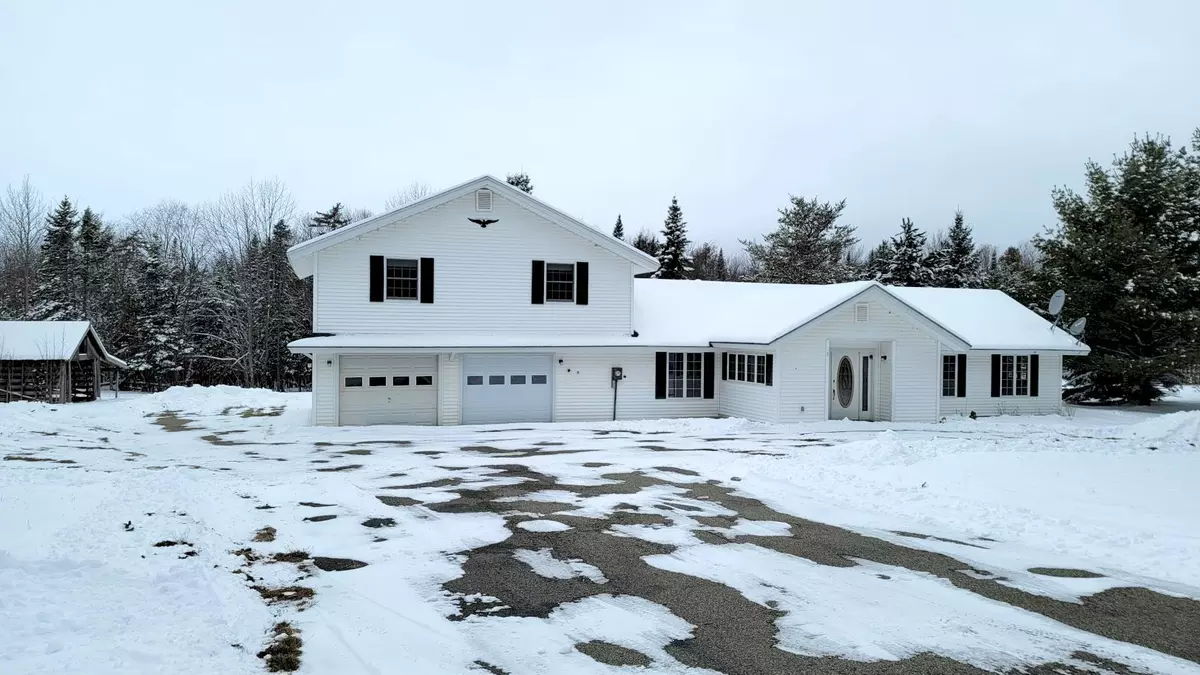 Jackman, ME 04945,9 Attean RD