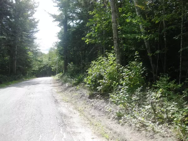 48 Spring RD, Eastbrook, ME 04634