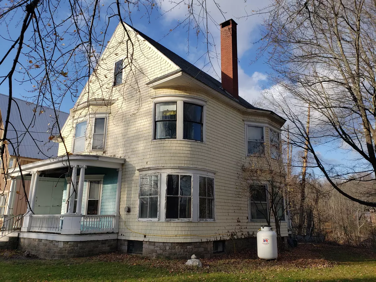 Phillips, ME 04966,27 Main ST