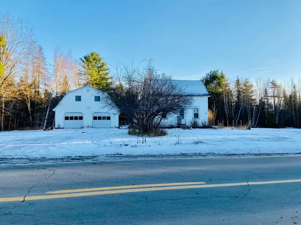 105 Greenfield RD, Milford, ME 04461