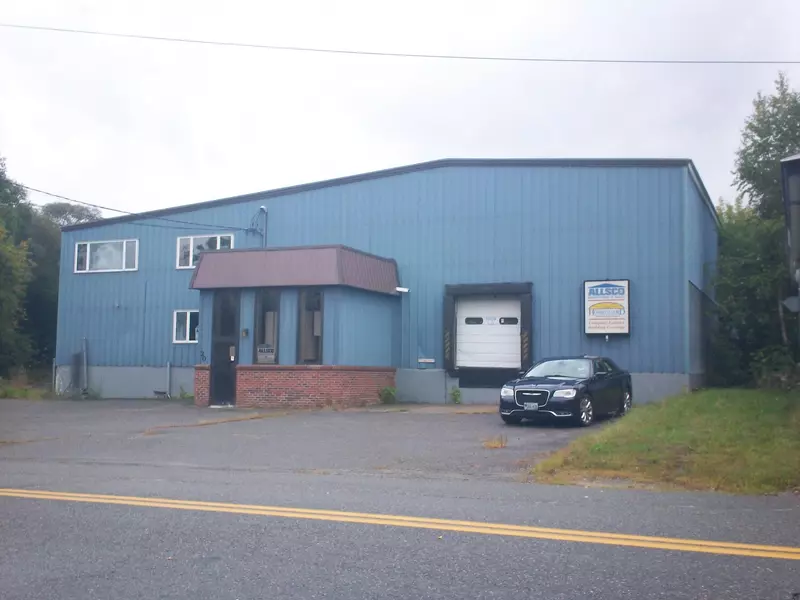 20 Lithgow ST, Winslow, ME 04901