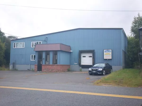 20 Lithgow ST, Winslow, ME 04901