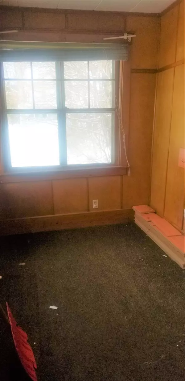 Rumford, ME 04276,328 Pine ST
