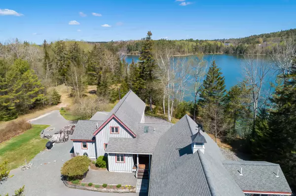 Sorrento, ME 04677,35 Brinton RD