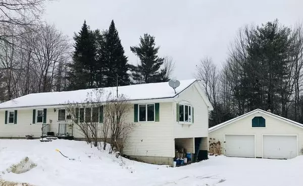 Mechanic Falls, ME 04256,15 4th AVE