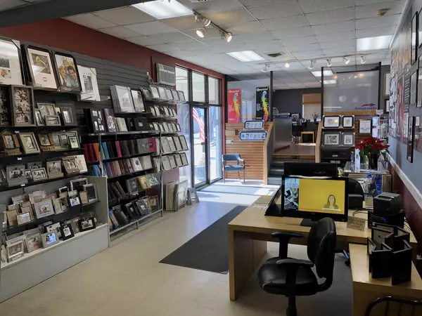 Waterville, ME 04901,257 Main ST