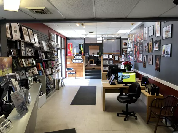 Waterville, ME 04901,257 Main ST