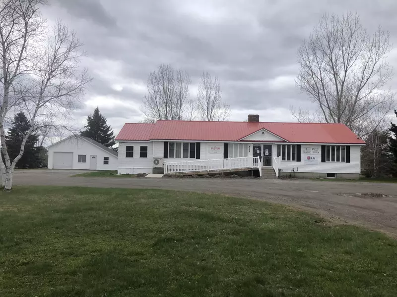 535 Main ST, Corinth, ME 04427
