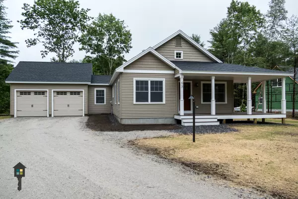 Topsham, ME 04086,64 Somerset PL