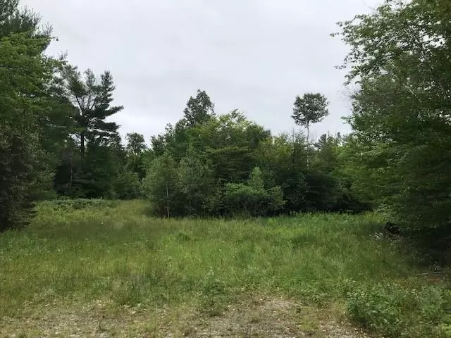 Orono, ME 04473,11 Merritt DR