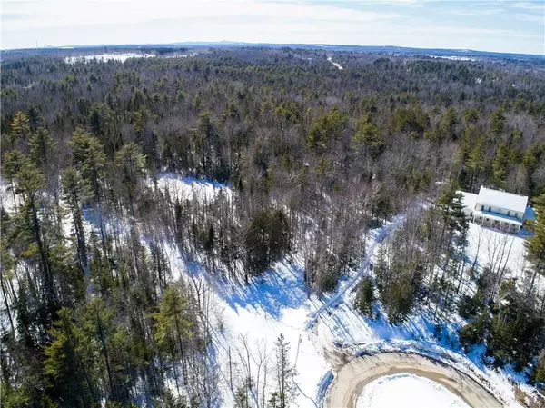 Orono, ME 04473,11 Merritt DR