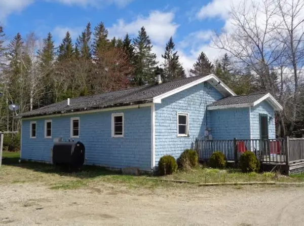 Milbridge, ME 04658,29 Mclean LN