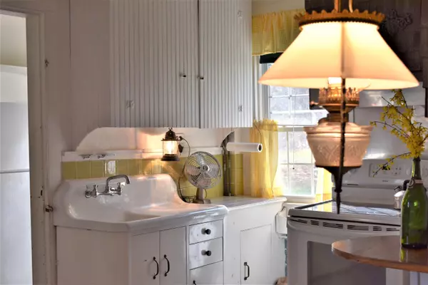 Sedgwick, ME 04676,116 Reach RD