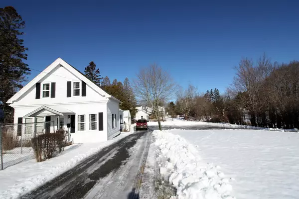 Machias, ME 04654,67 Court ST